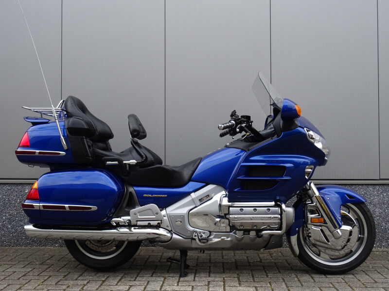 HONDA GL 1800 GOLDWING