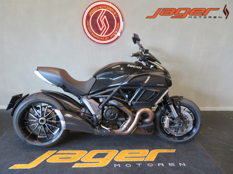 DUCATI DIAVEL BLACK-EDITION ZARD