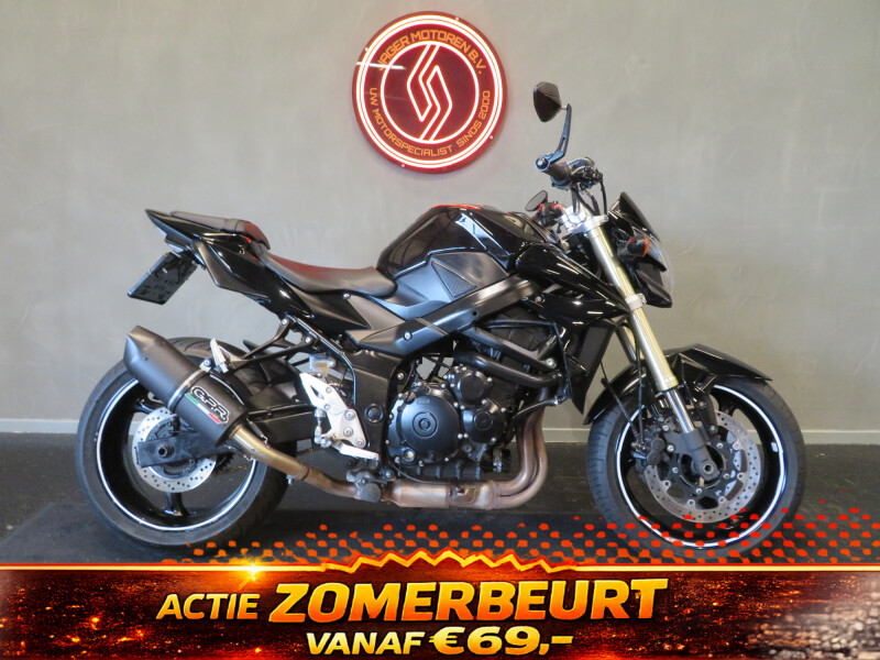 SUZUKI GSR 750 A NAKED BLACK EDITION! GPR!
