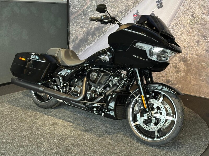 Harley-Davidson FLTRX ROAD GLIDE Black Trim - Two Tone