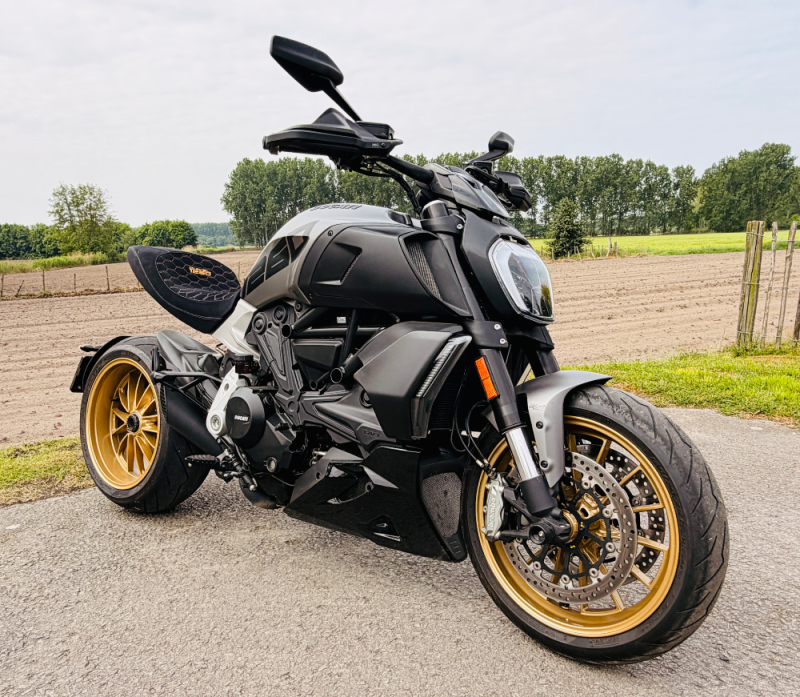 Ducati Diavel 1260 nieuwstaat #dealer ond# !!!