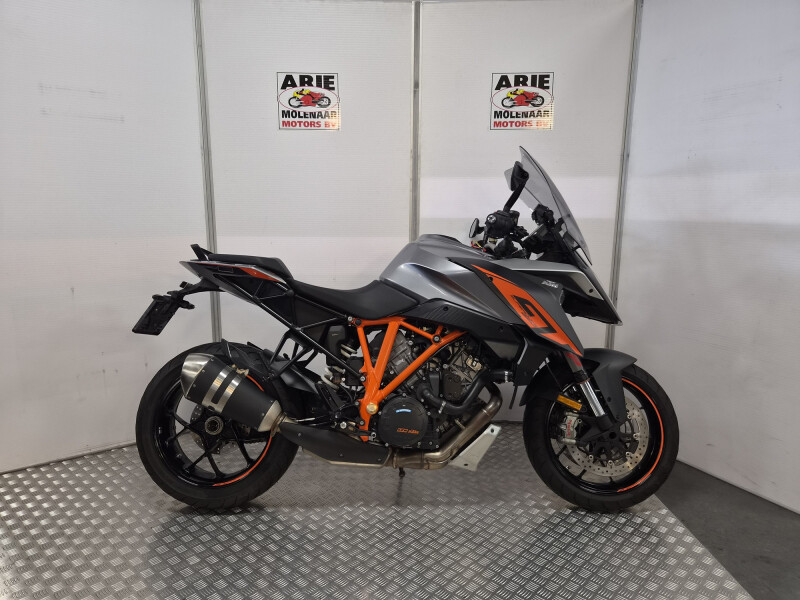 KTM 1290 Super Duke GT