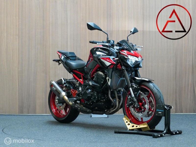 Kawasaki Z900 Candy Red 2024 | A2 70kW | Performance Pack