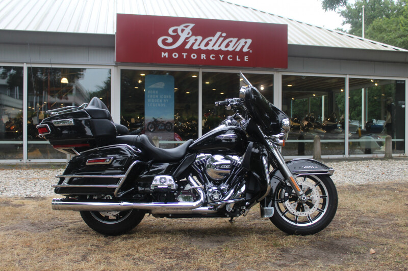 Harley-Davidson Ultra Classic  FLHTCU