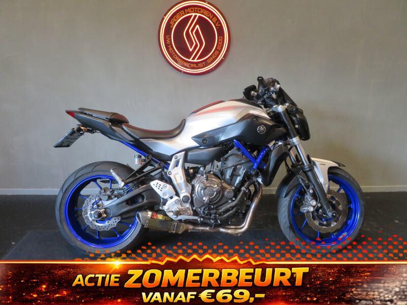 YAMAHA MT-07 SUPER NETJES AKRA
