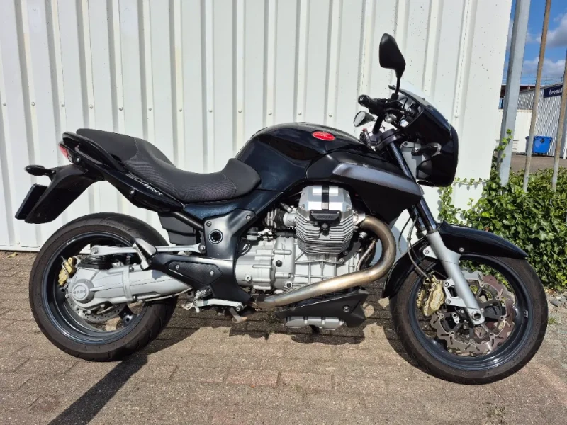 Moto Guzzi 1200 Sport uit 2008, dikke naked bike