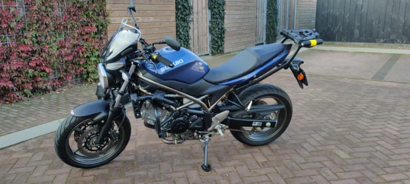 Suzuki SV650 2023 ABS | Accessoires | Garantie