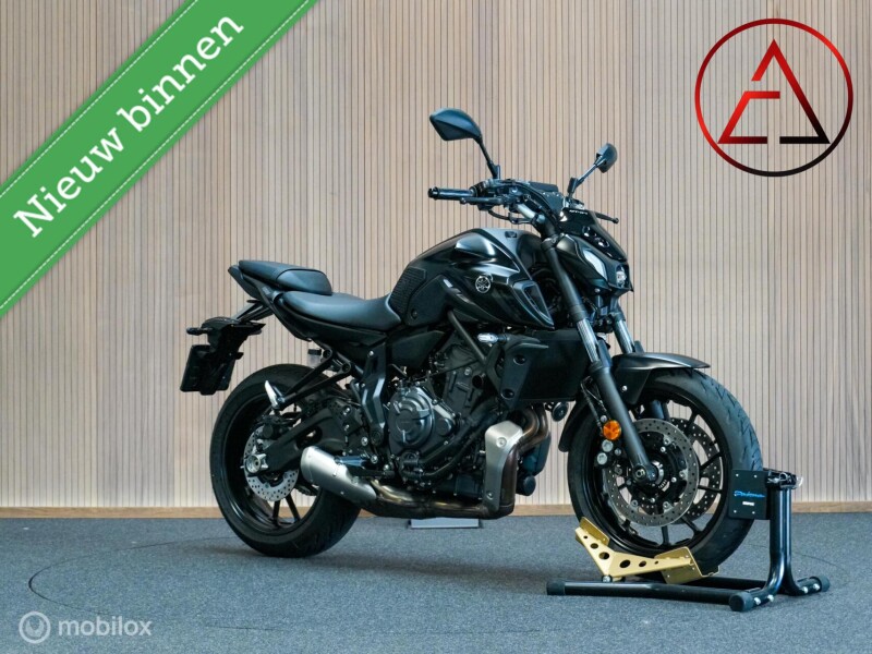 Yamaha MT-07 (2024) Zwart | 360km | Quickshifter |