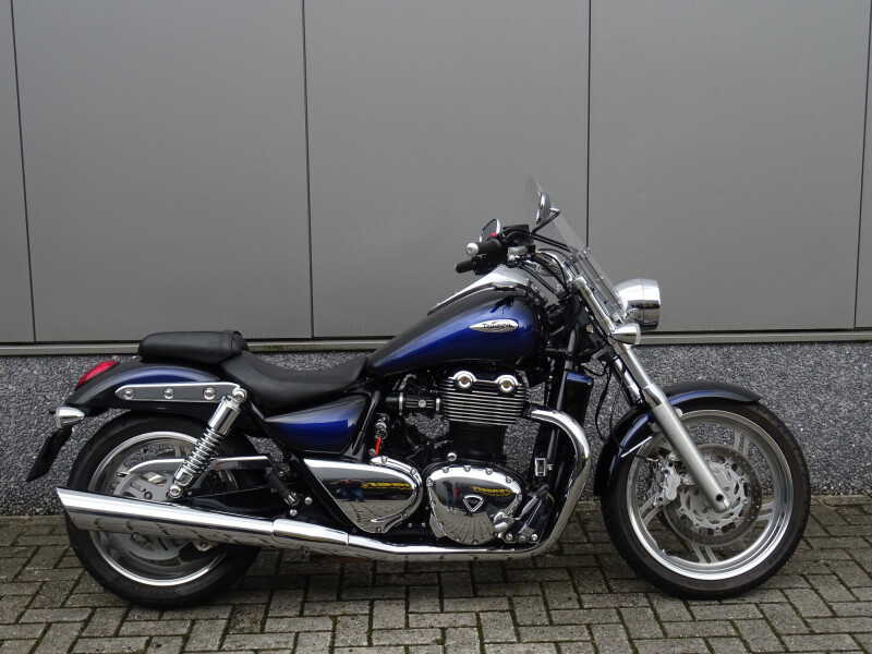 TRIUMPH THUNDERBIRD 1700 ABS
