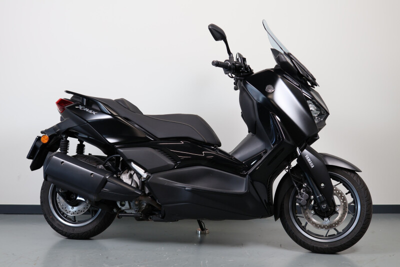 Yamaha XMAX 300 Tech MAX