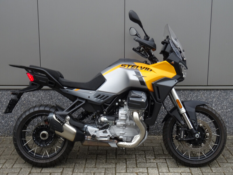 MOTO GUZZI STELVIO