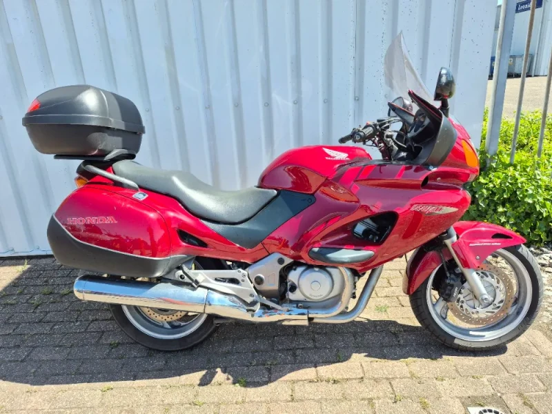 Honda Deauville 650 uit 2003, mooie toermotor