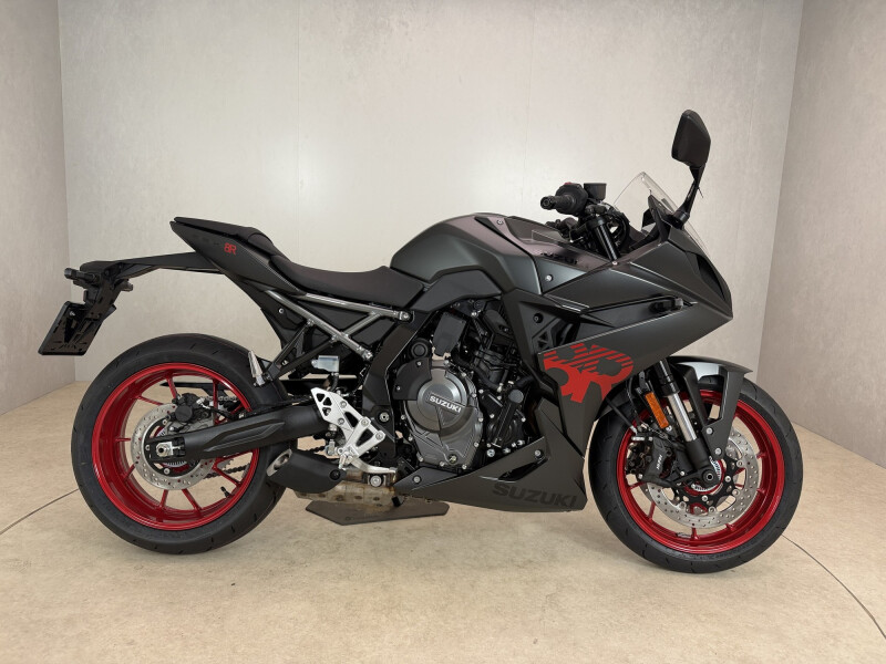 Suzuki GSX 8R