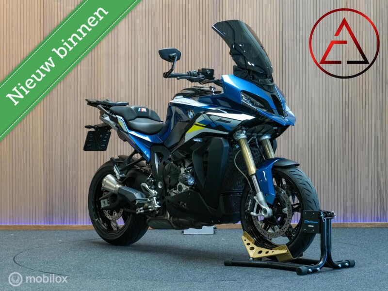 BMW S1000XR 2024 - Nieuwstaat - Carplay - Vol opties