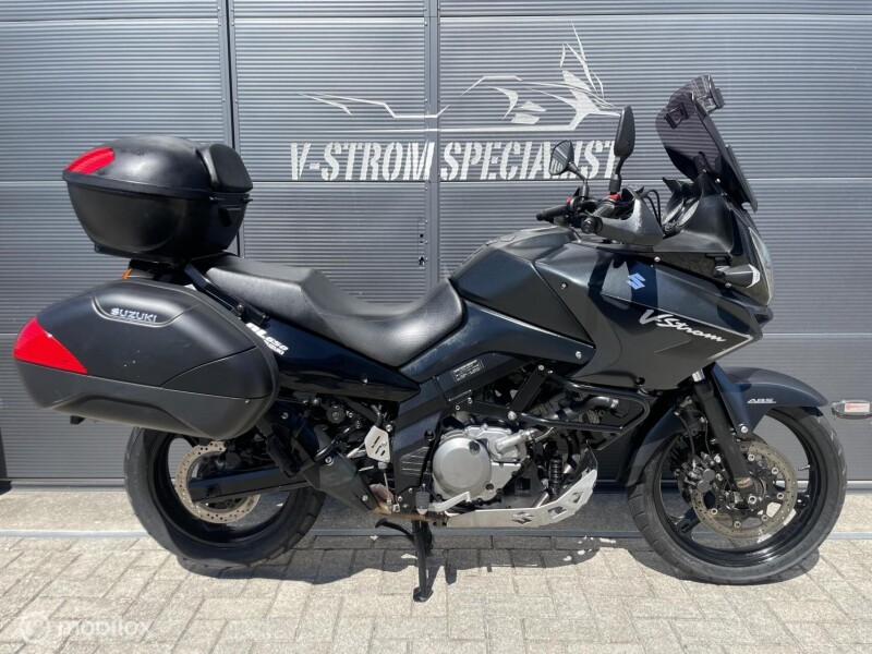 Suzuki V-Strom DL 650 ABS  Black Rhino, bomvol opties !!