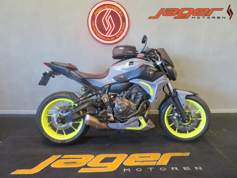YAMAHA MT 07 MT07 ABS SUPER STRAK!