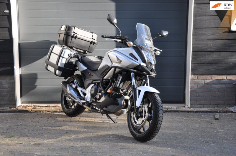 Honda NC 750X C-ABS Kofferset, valbeugels, extra lampen