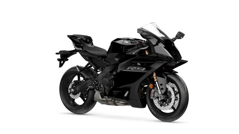 Yamaha R9