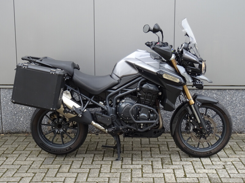 TRIUMPH TIGER EXPLORER 1200