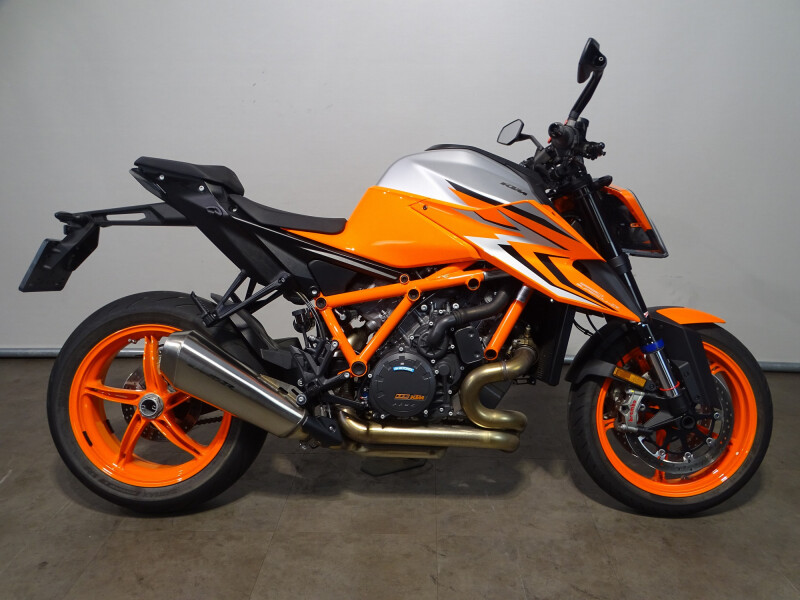 KTM 1290 SUPERDUKE R EVO