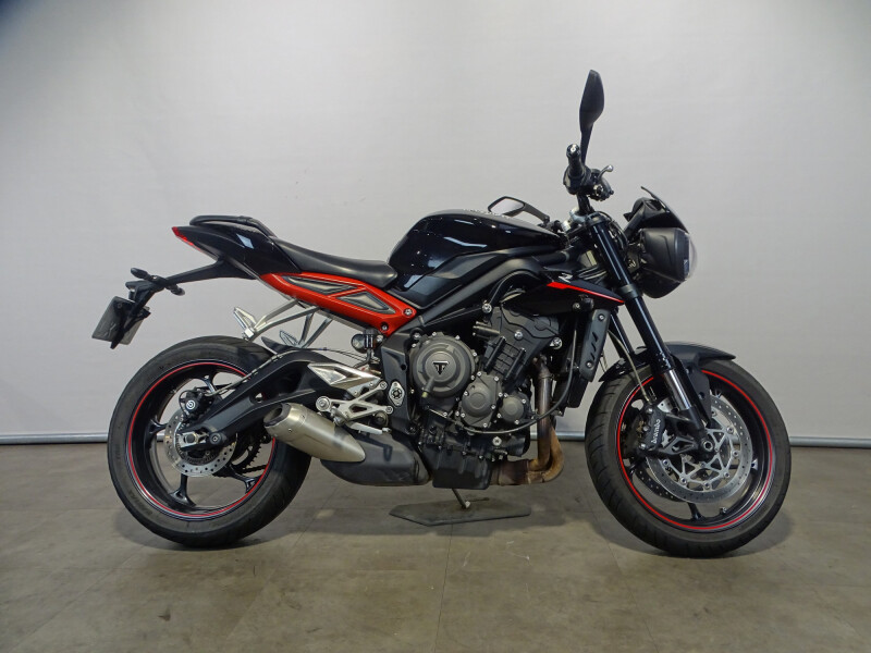 Triumph STREET TRIPLE R