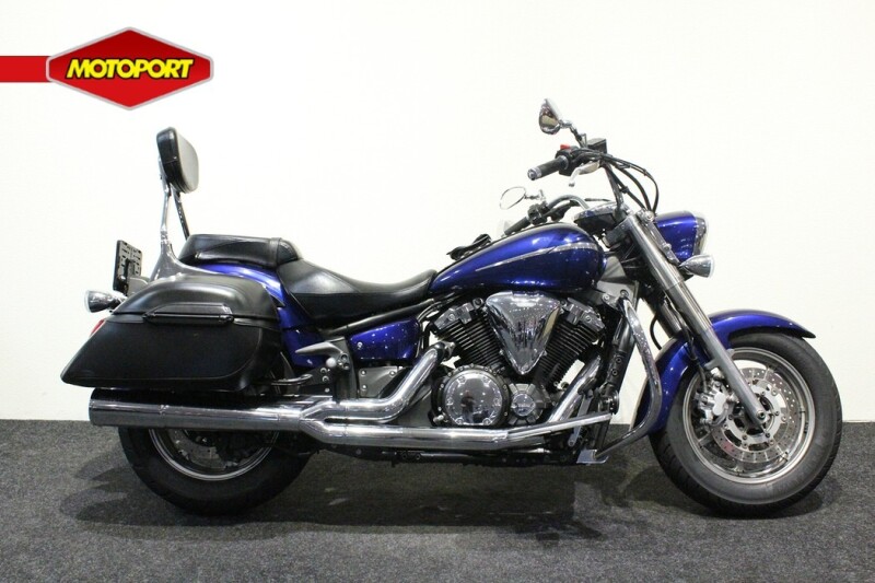 Yamaha XVS 1300 MIDNIGHT STAR