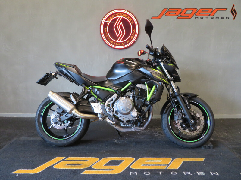 KAWASAKI Z 650 BLACK EDITION HISTORIE TOP!