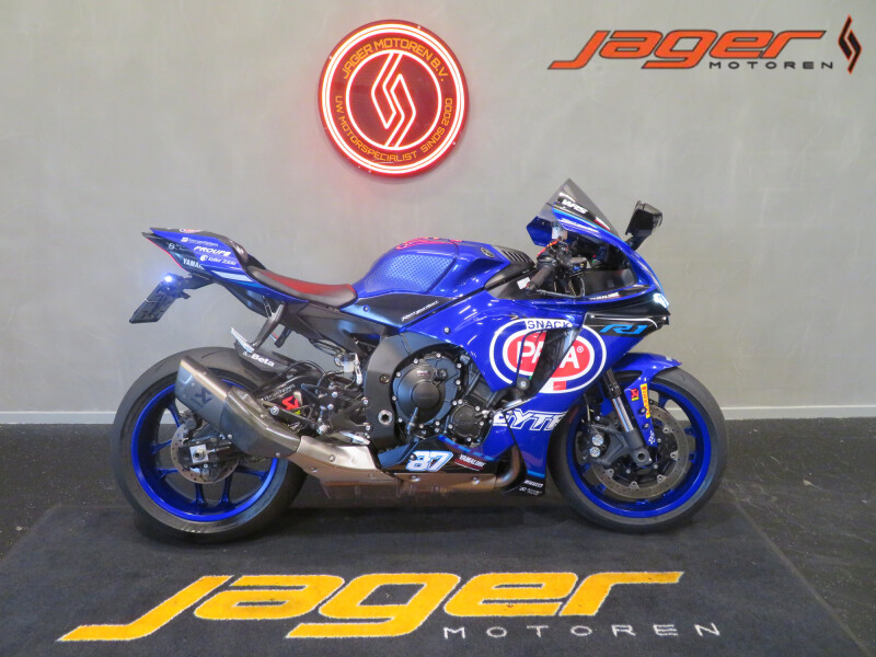 YAMAHA YZF R1 ABS AKRA SUPER STRAK!