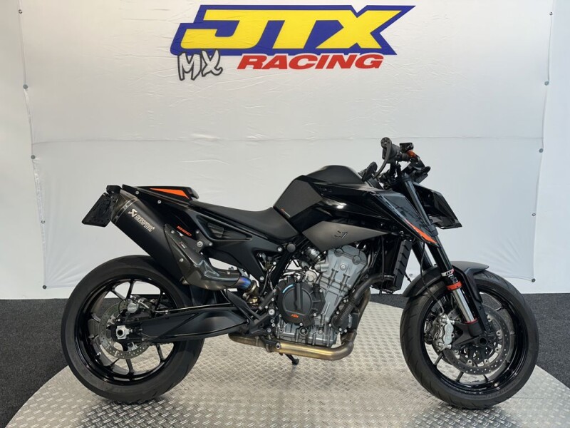 KTM 890 DUKE