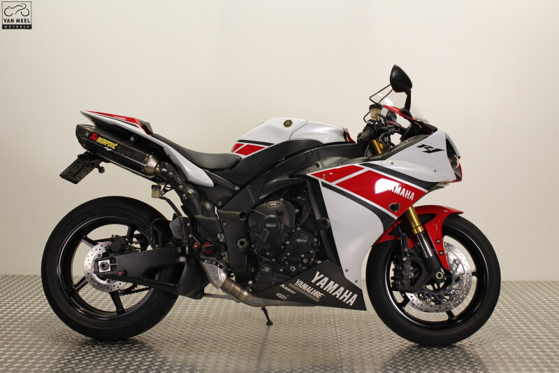 Yamaha R1