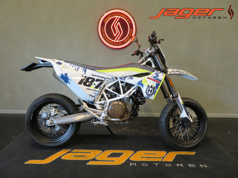 HUSQVARNA 701 SUPERMOTO ZEER FRAAI!