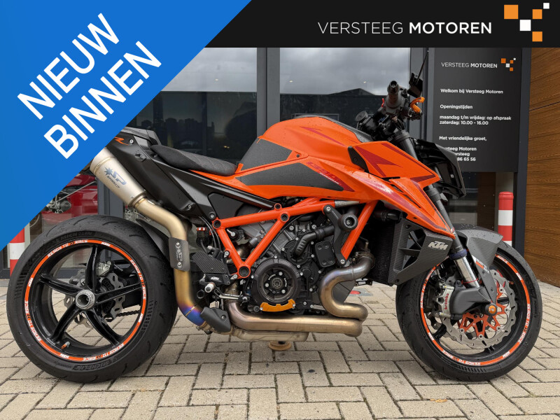 KTM 1390 SuperDuke R EVO full Carbon Evotech Wave# Uniek