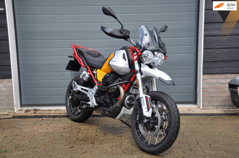 Moto Guzzi V85 TT Evocative 9000 kms!