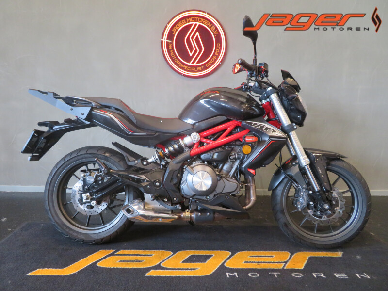 BENELLI BN 302 BN302 NIEUWSTAAT!!