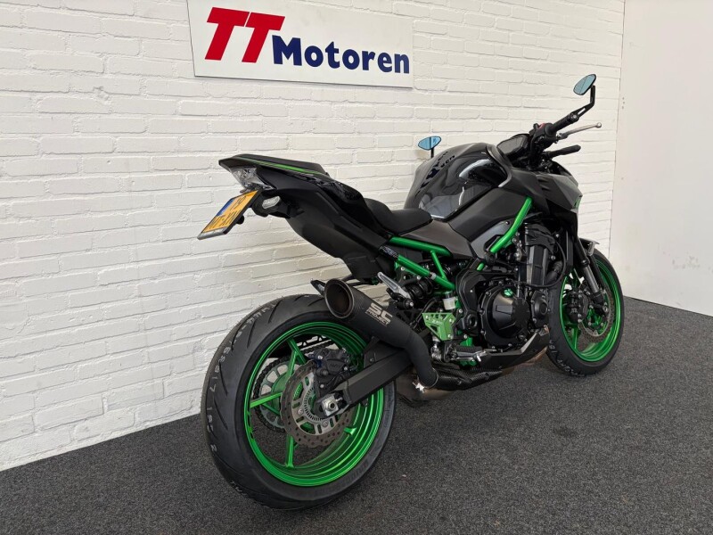 KAWASAKI Z900  Sc-Project ,btw motor -
