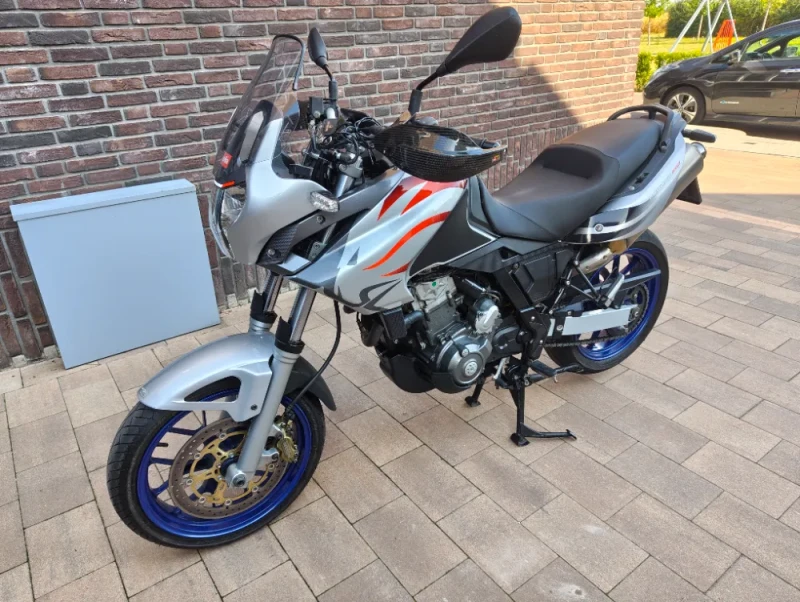 Aprilia Pegaso Strada 660