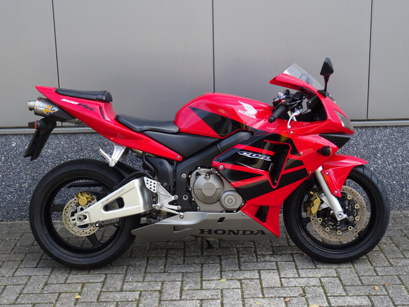 HONDA CBR 600 RR