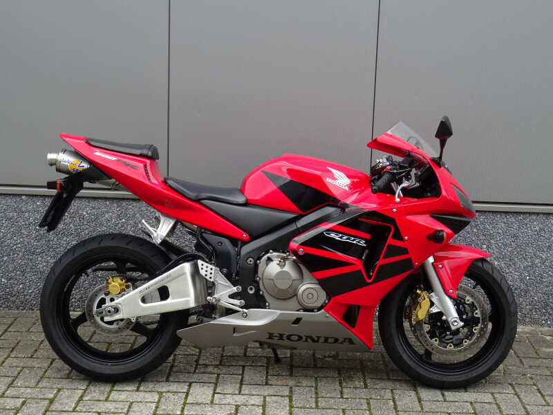 HONDA CBR 600 RR