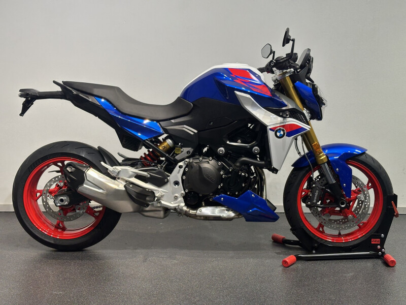 BMW F 900 R