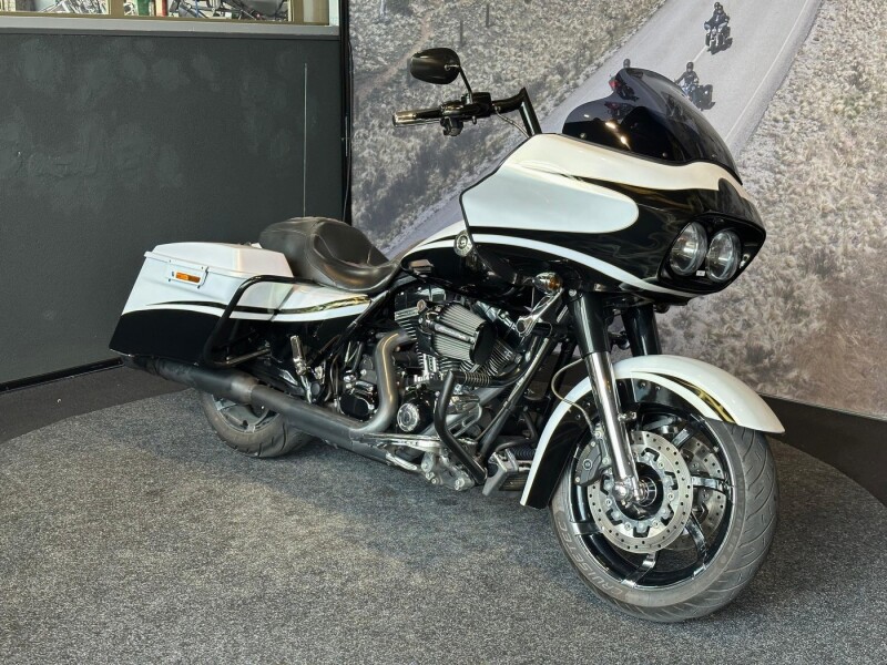 Harley-Davidson CVO ROAD GLIDE