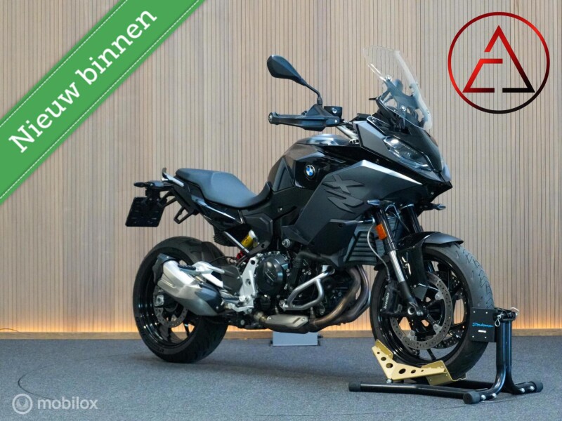BMW F900XR 2023 Triple Black | Alle opties | Nieuwstaat