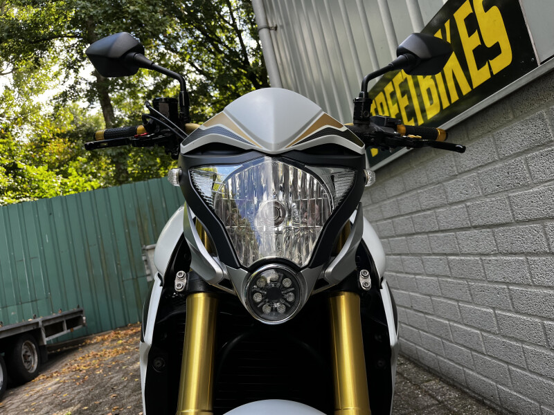 HONDA CB 1000 R