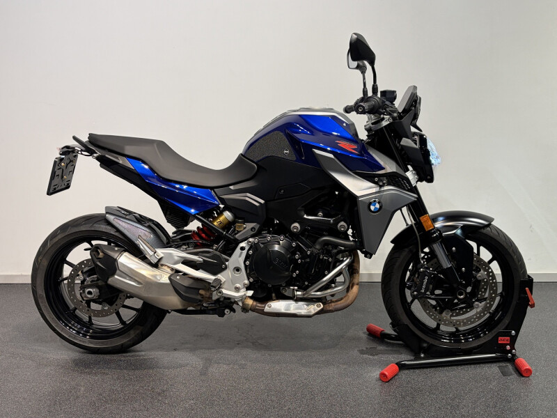 BMW F 900 R