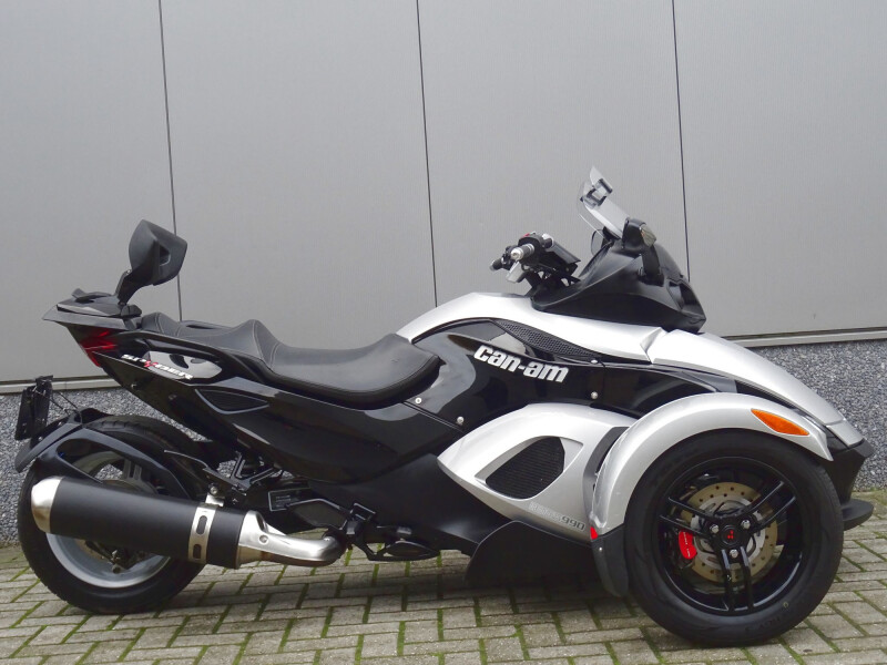 CAN AM SPYDER RS