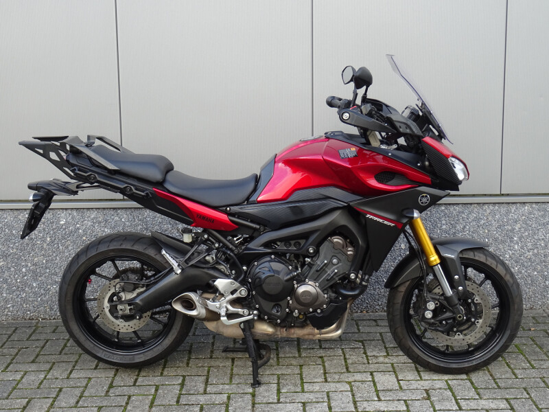 YAMAHA TRACER 900