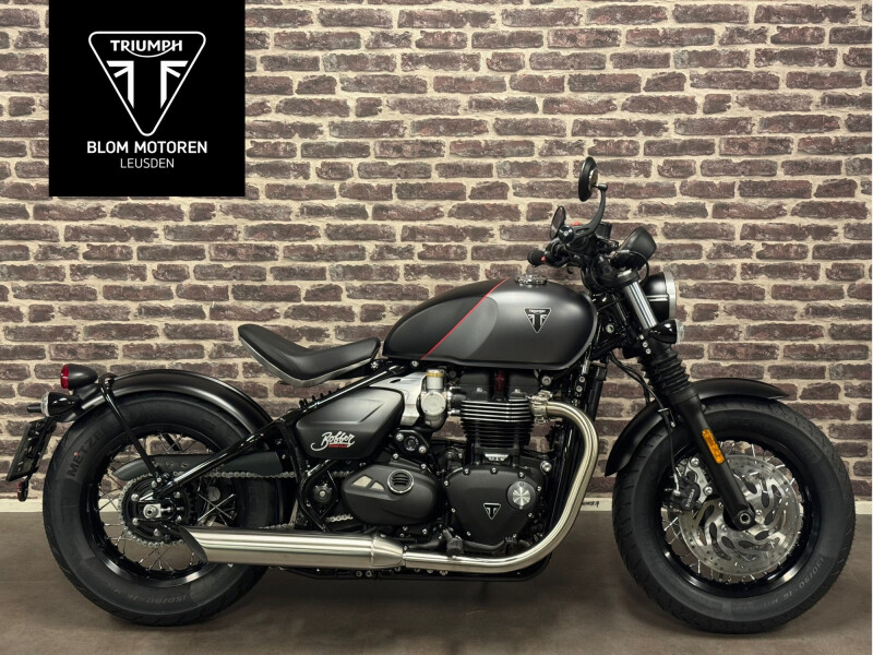 Triumph BOBBER Sat. Mineral Grey / Sat. Sapphire Black