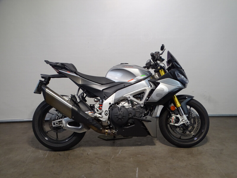 Aprilia TUONO V4 1100