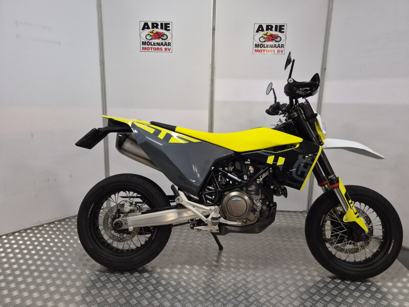Husqvarna 701 SUPERMOTO