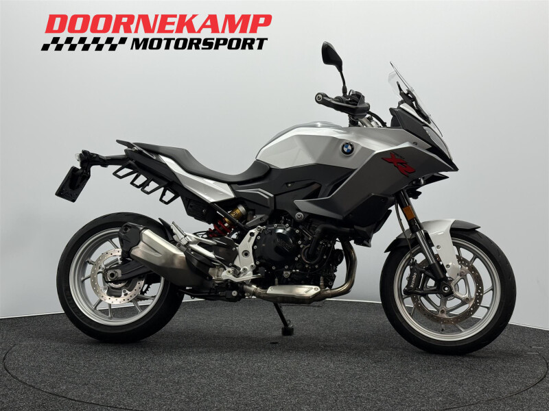 BMW F 900 XR