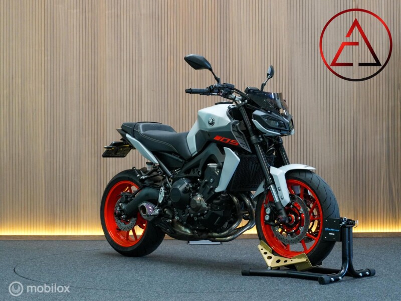 Yamaha MT-09 (2019) | 115pk | Night Fluo | Quickshifter